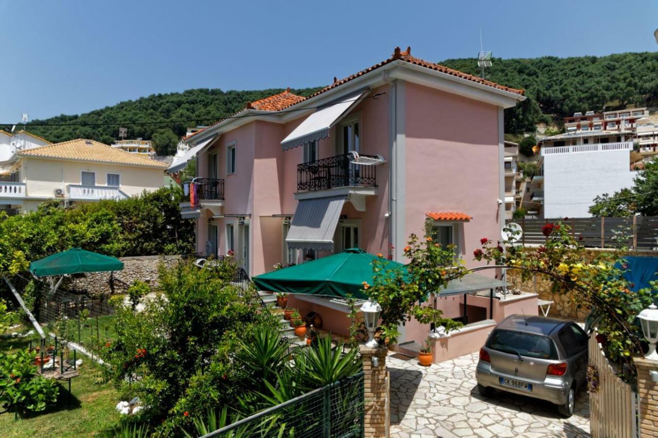 Anemos Apartment Parga Luaran gambar